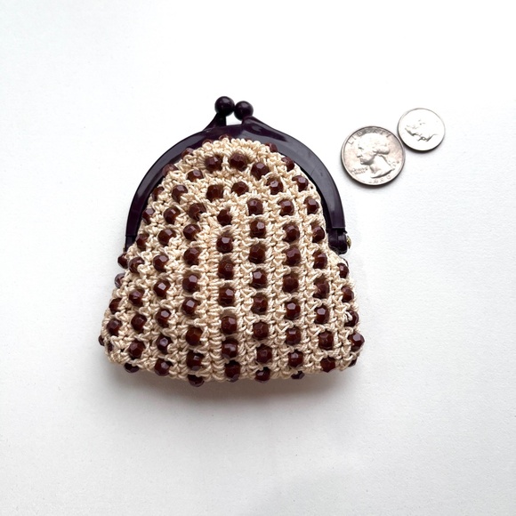 Vintage Beaded Crochet Coin Change Purse Kiss Lock Pouch - Picture 2 of 6